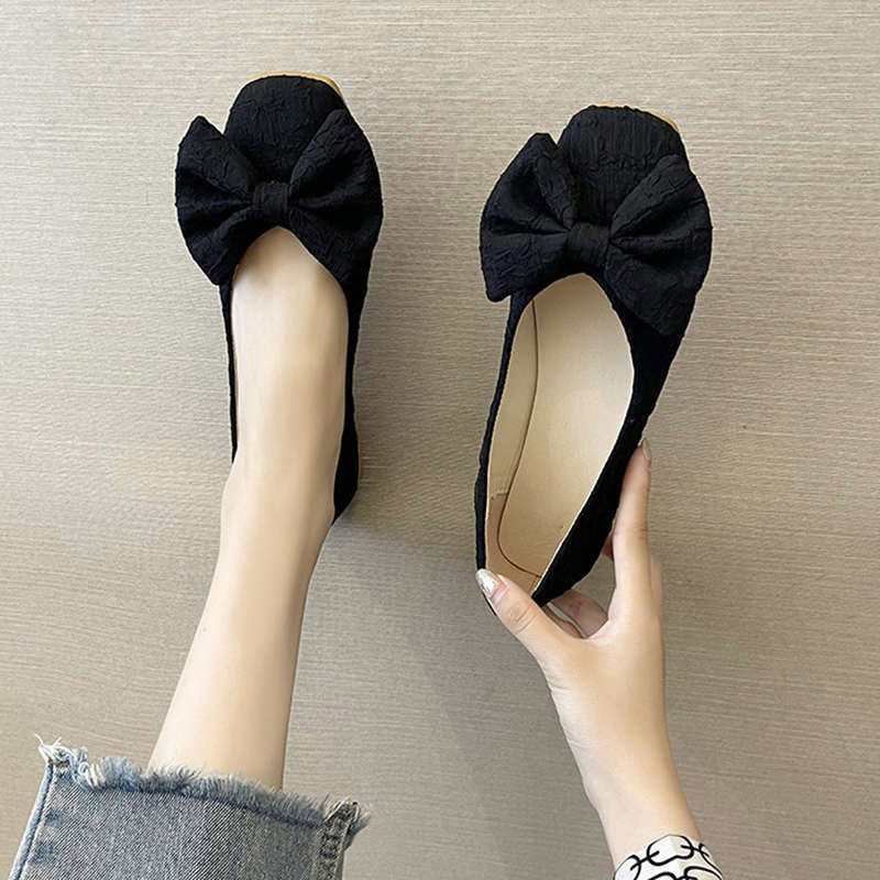 Women Flats #24083105