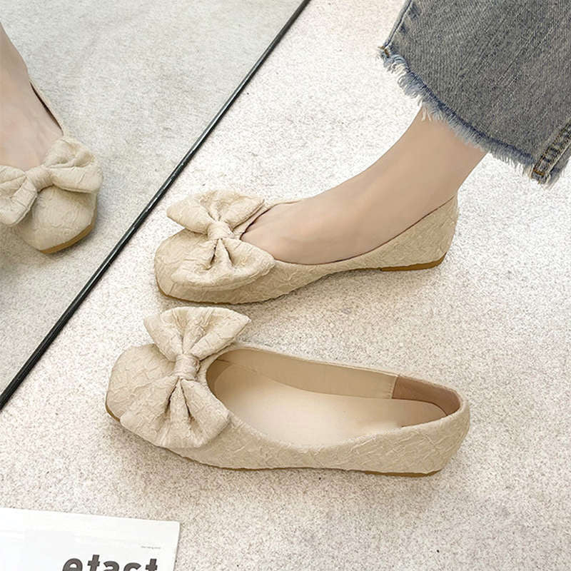 Women Flats #24083105